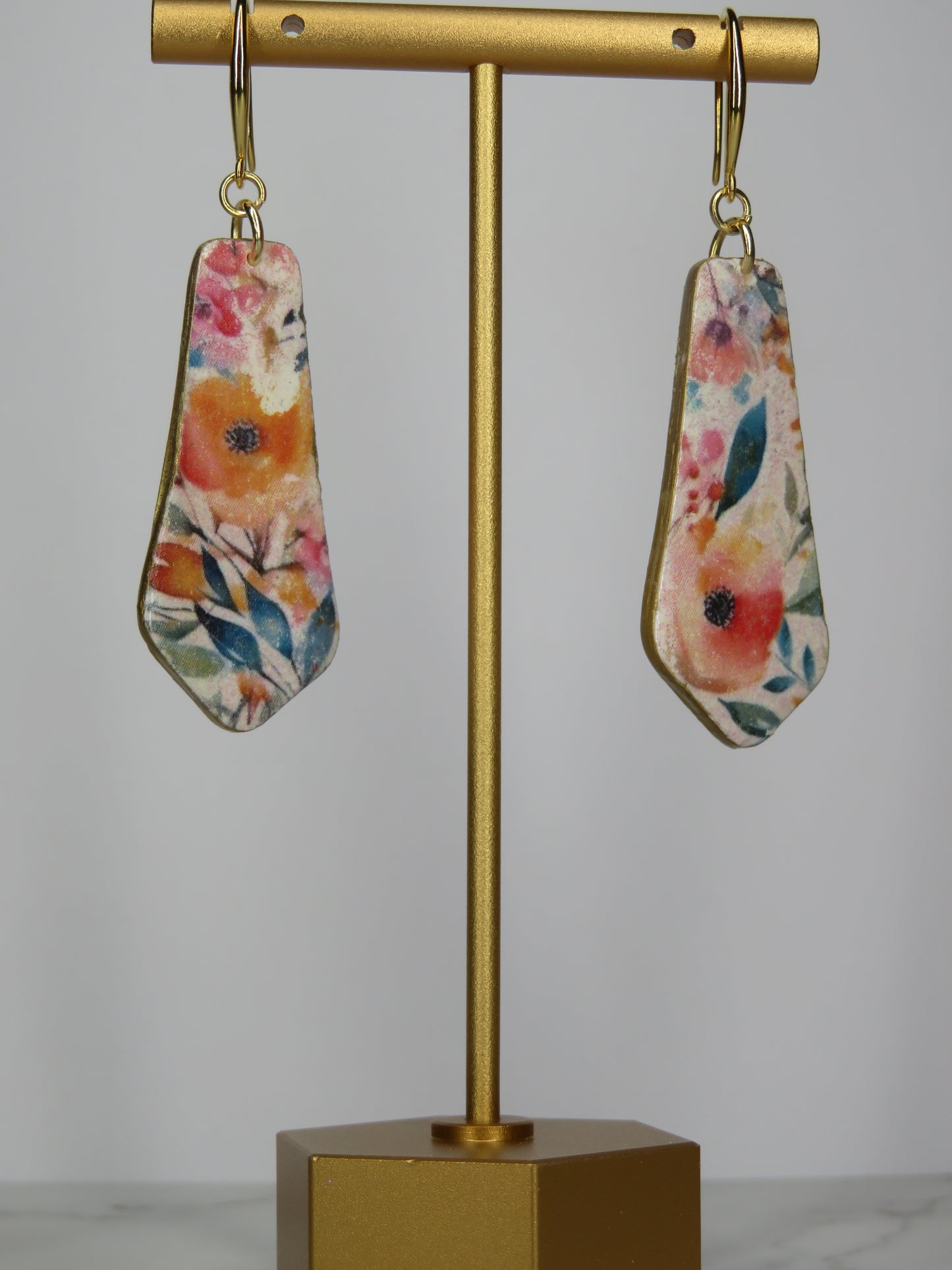 Floral dangle earrings