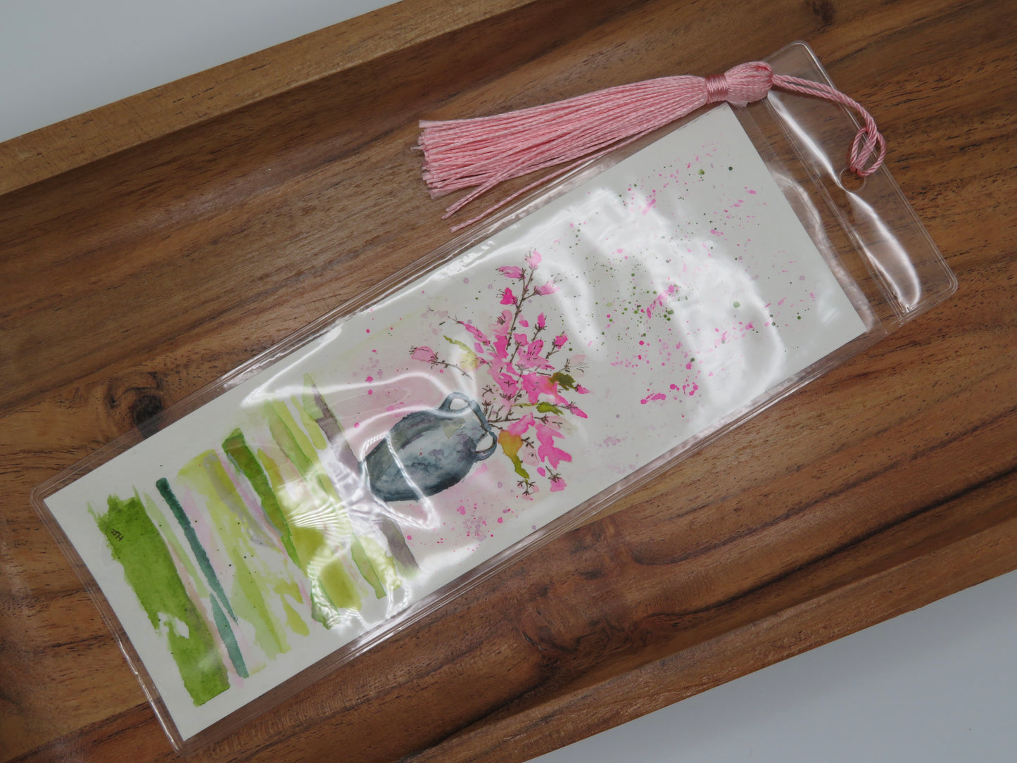 Floral vase bookmark
