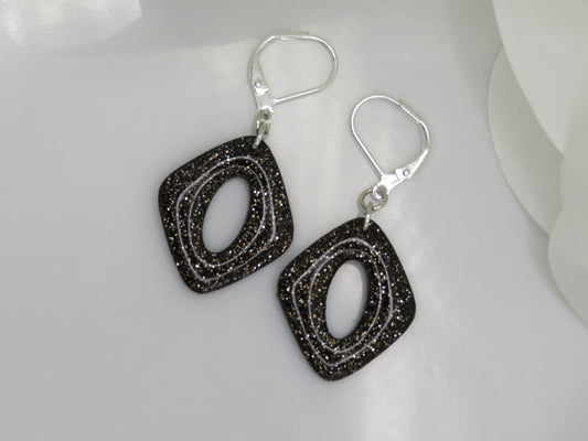 Black sparkly rhombus earrings